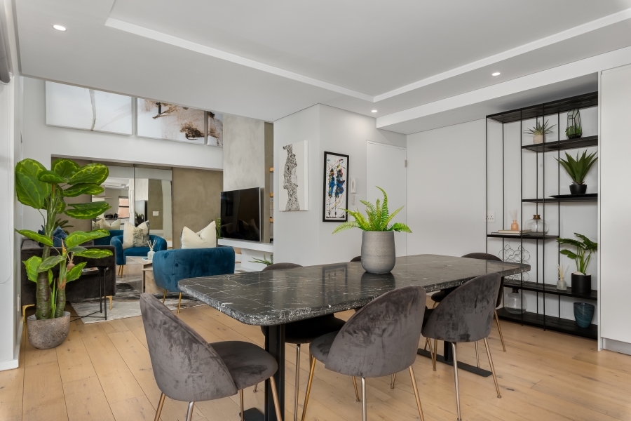 2 Bedroom Property for Sale in Sea Point Western Cape